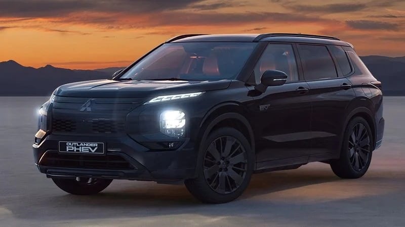 Mitsubishi Outlander Black Edition: Η νέα premium έκδοση των 306 ίππων ήρθε Ευρώπη
