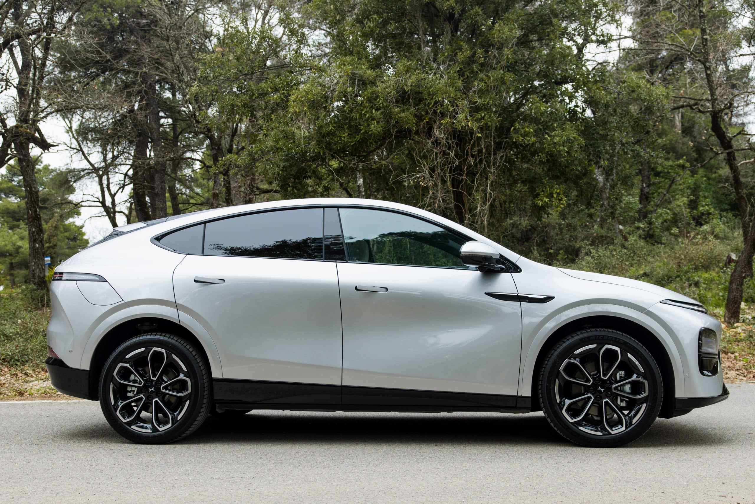 Xpeng G6 Long Range Pro: Στα ίσα με τους καλύτερους