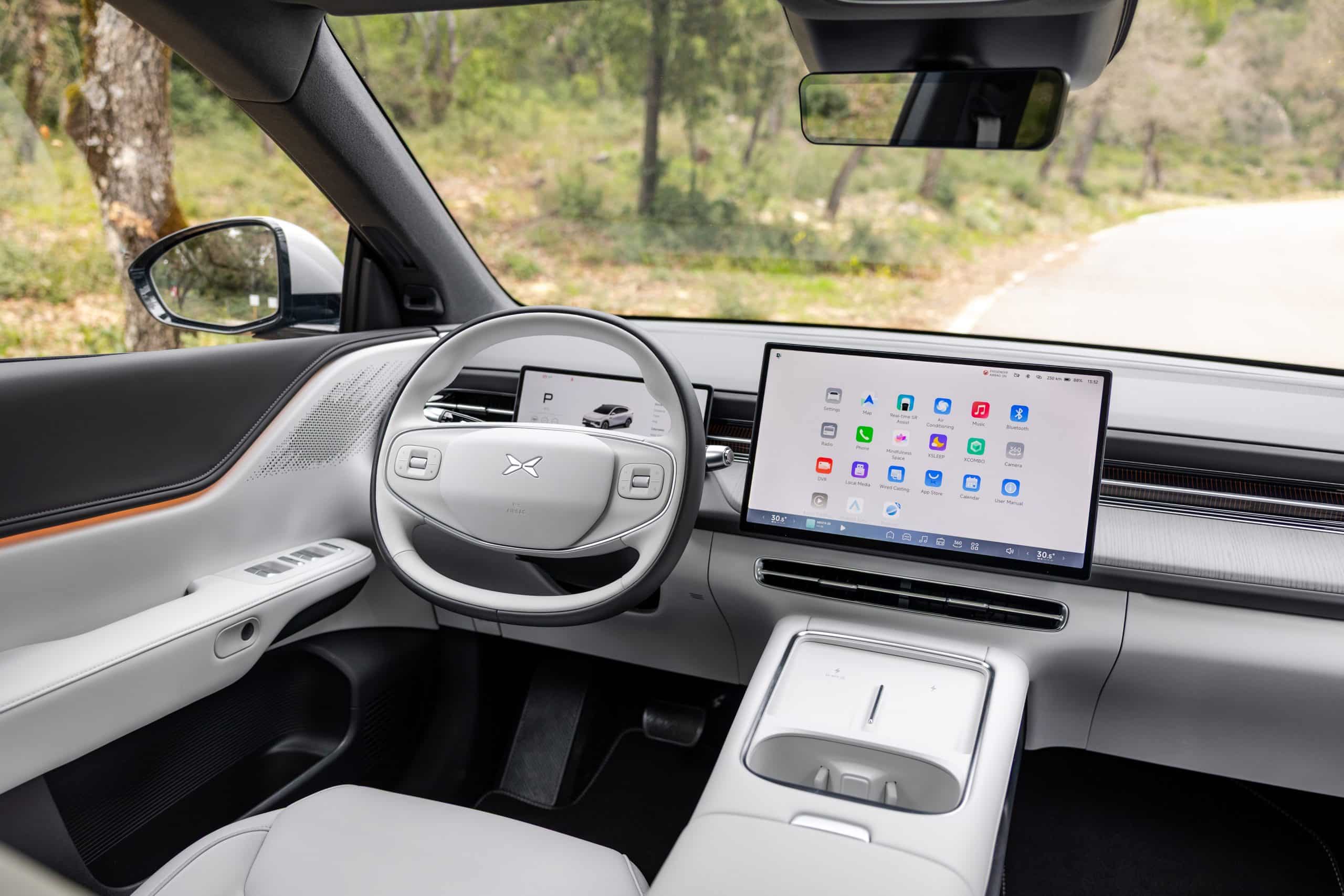 Xpeng G6 Long Range Pro: Στα ίσα με τους καλύτερους