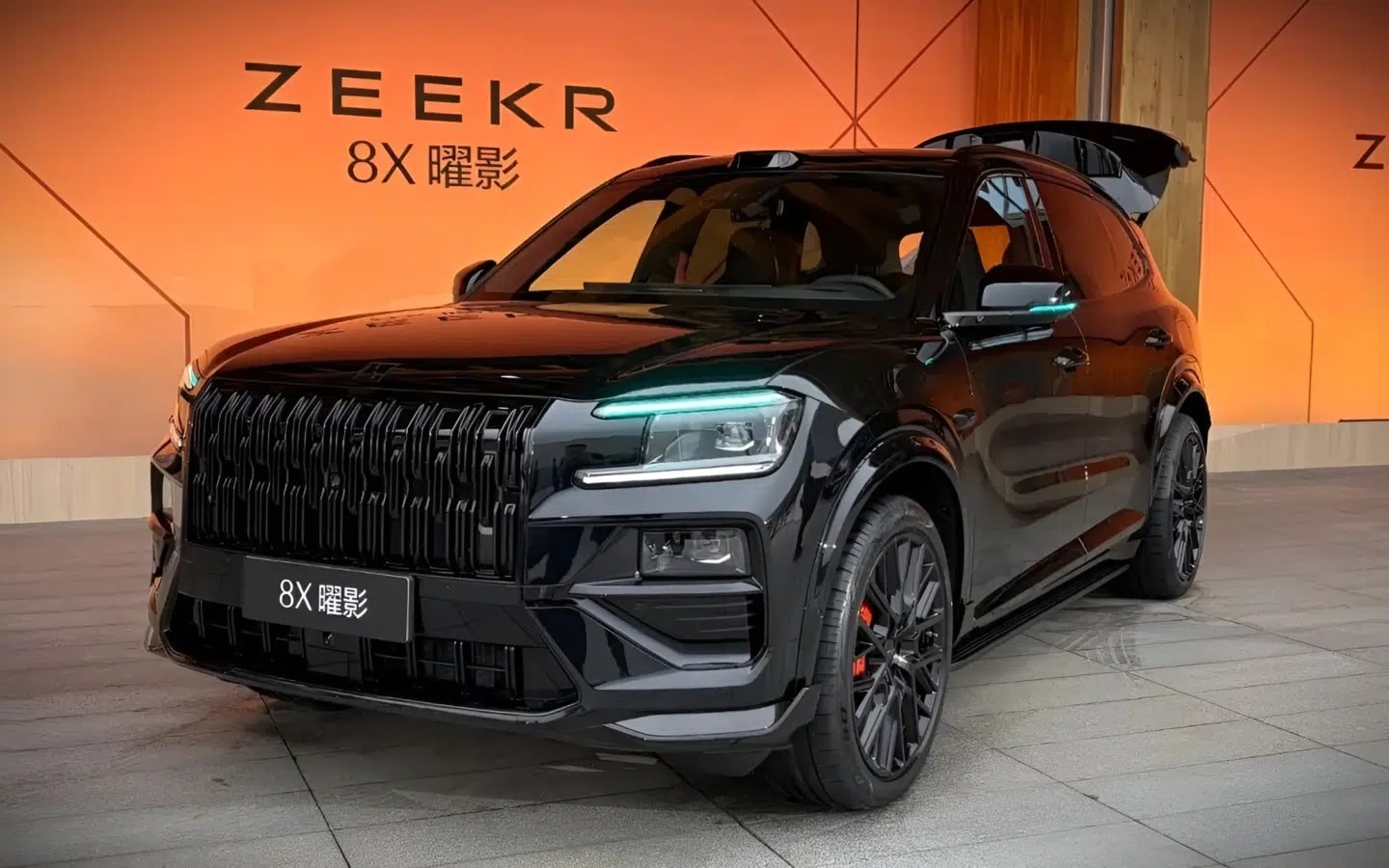 Zeekr 8X: Πανικός με 10.000 παραγγελίες σε 30΄ – Το SUV των 1.400+ PS που έρχεται Ευρώπη!