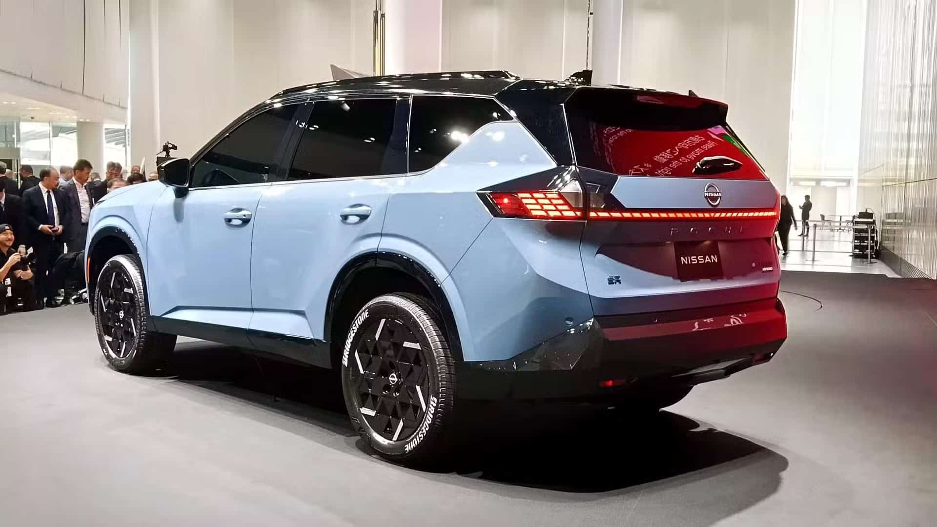 Nissan Rogue 2027: Το υβριδικό SUV που οδηγείται σαν ηλεκτρικό χωρίς… φόρτιση