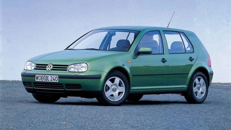 Το νέο ηλεκτρικό Volkswagen Golf επιστρέφει με design-έκπληξη εμπνευσμένο από το Golf IV