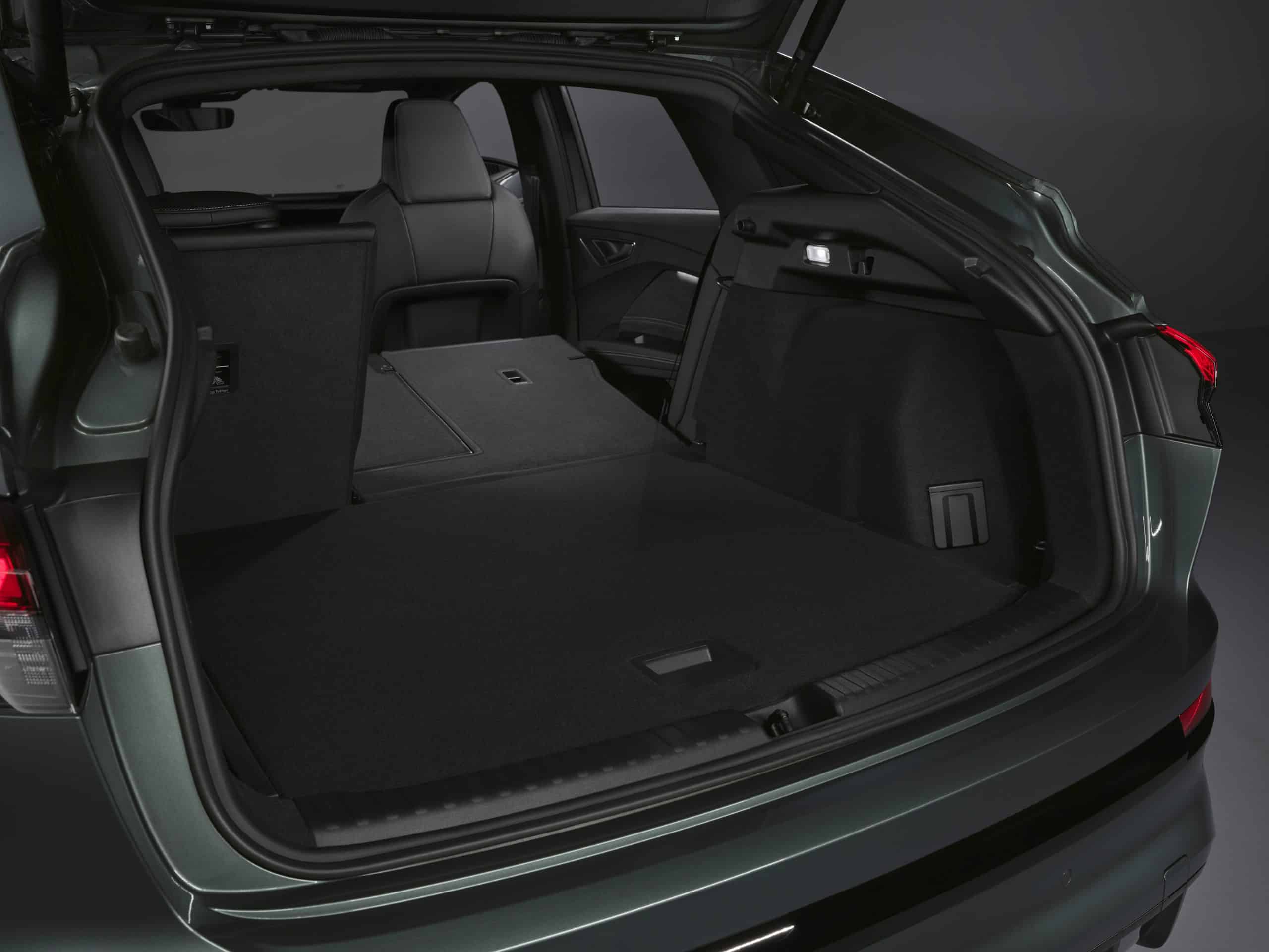 Το Audi Q4 e-tron αναβαθμίζεται: Περισσότερη αυτονομία, ταχύτερη φόρτιση, αλλά και αμφίδρομη φόρτιση