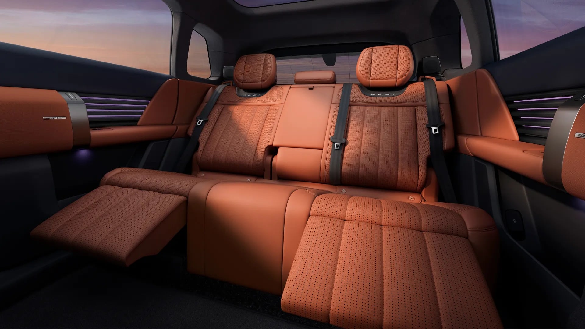 AUDI E7X: Το ηλεκτρικό SUV χωρίς... δαχτυλίδια αποκαλύπτεται με 680 PS και καμπίνα… από το μέλλον