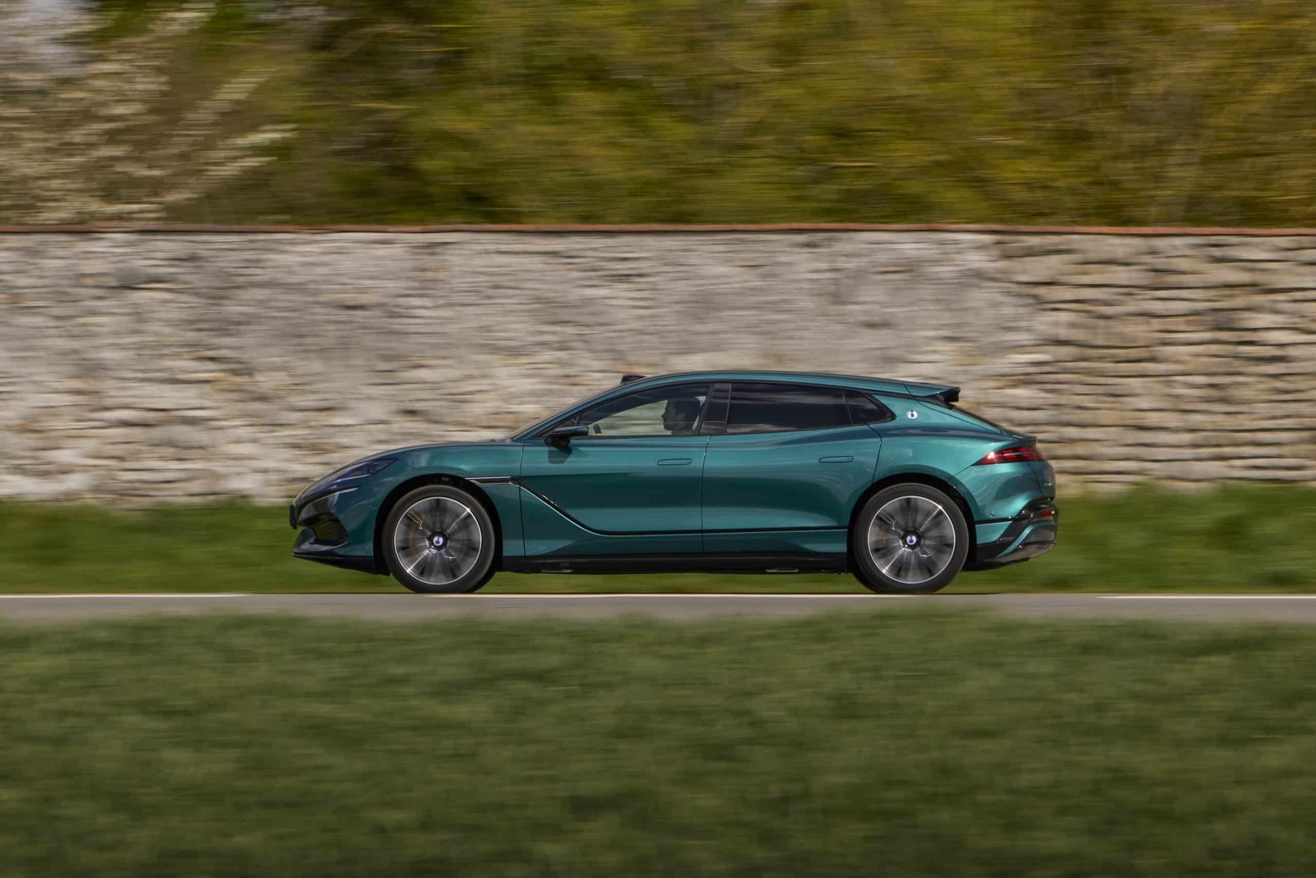 Το shooting brake DENZA Z9GT έρχεται στην Ευρώπ