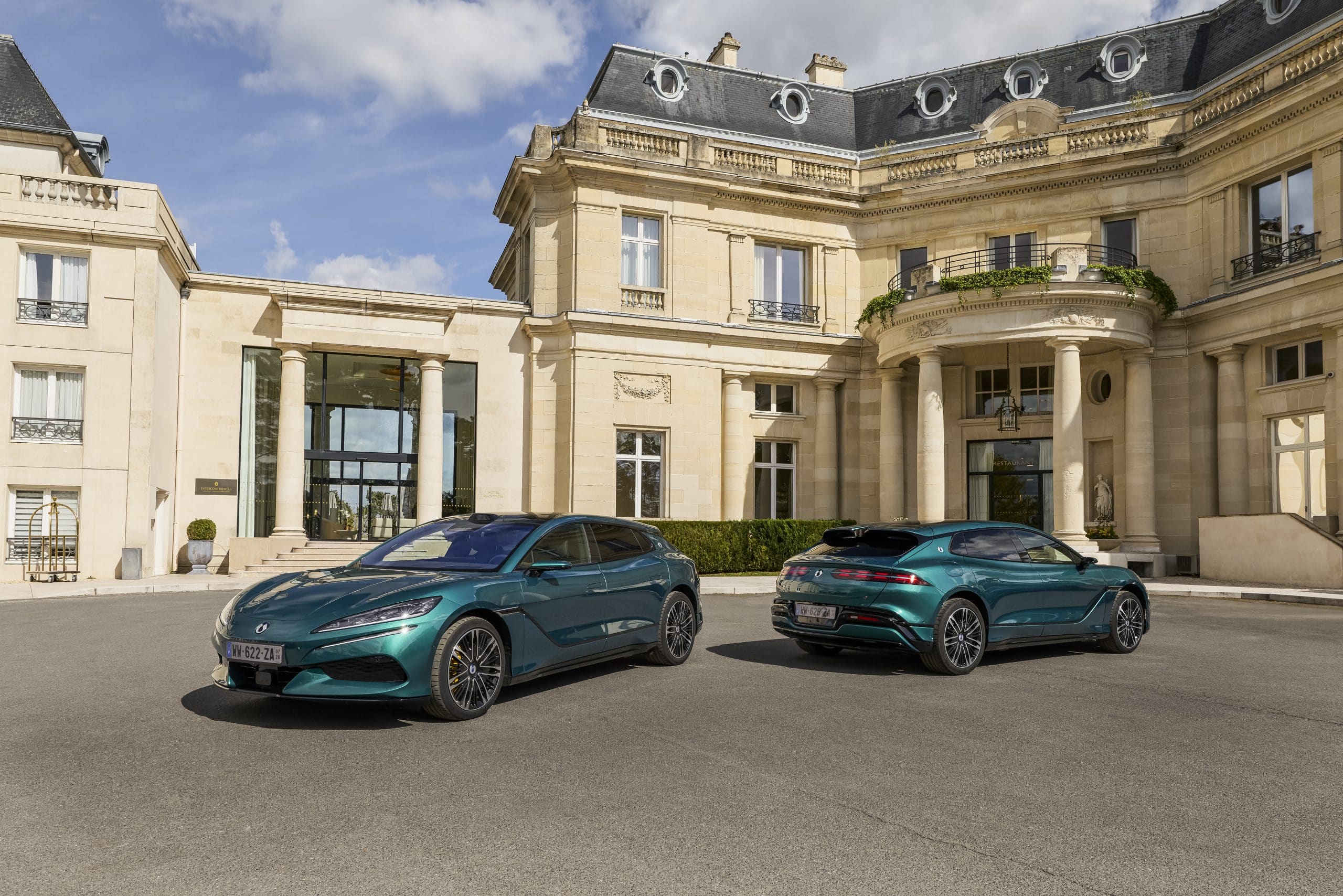 Το shooting brake DENZA Z9GT έρχεται στην Ευρώπ