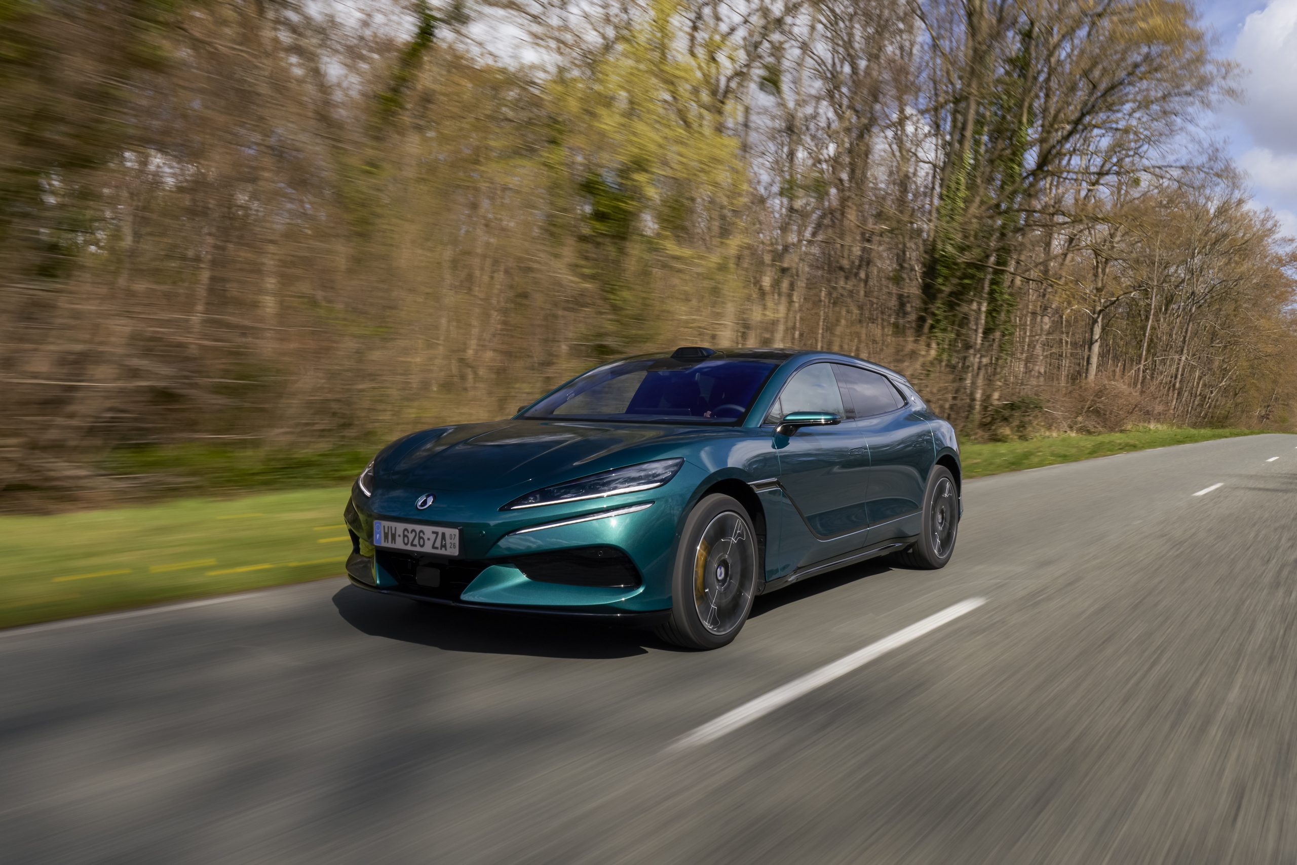 Το shooting brake DENZA Z9GT έρχεται στην Ευρώπ