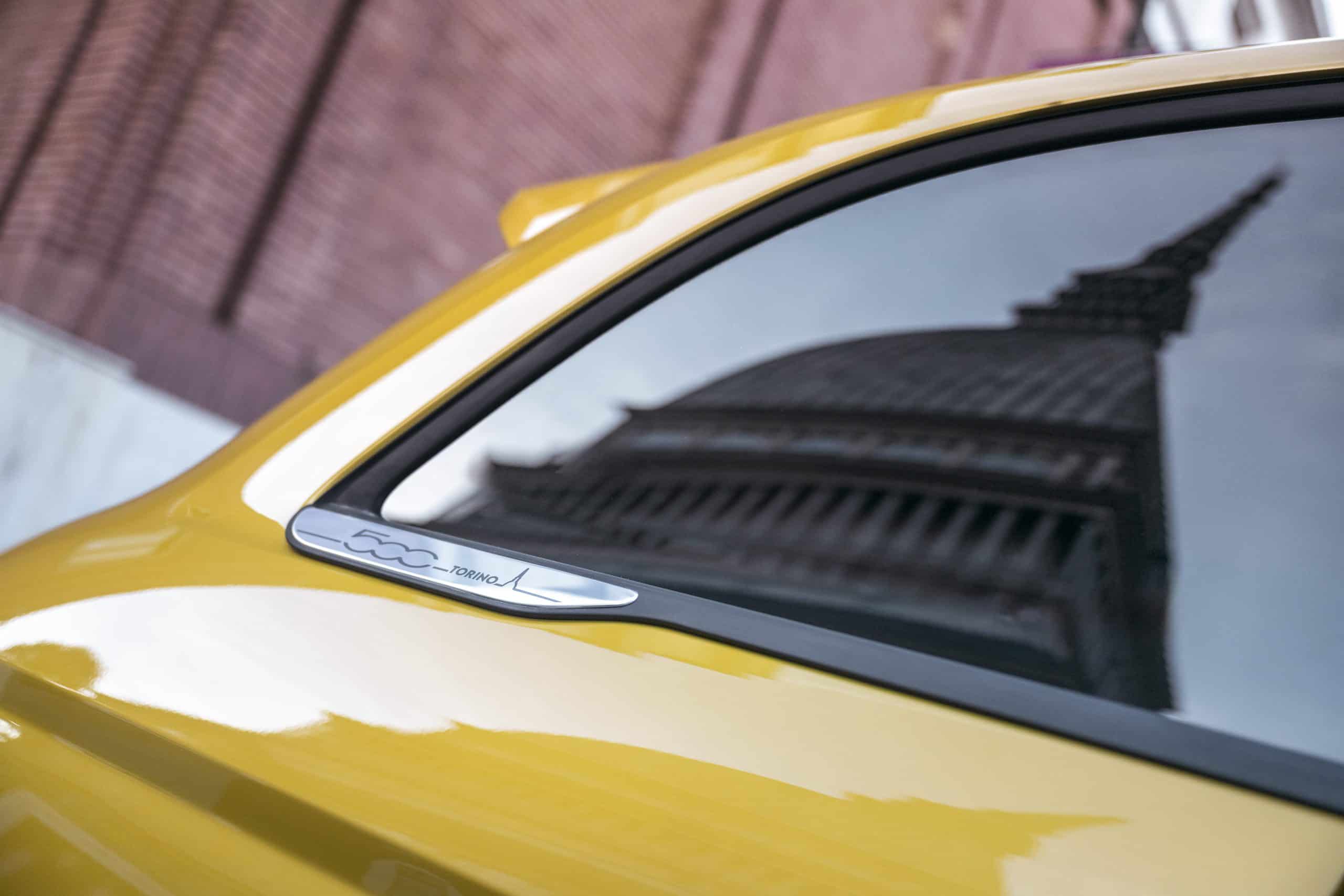 Fiat 500 Hybrid -Διαθέσιμο για παραγγελίες με τιμή από 19.213 ευρώ