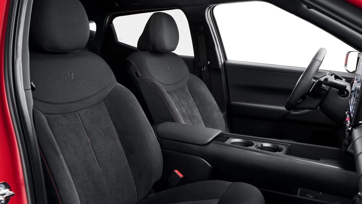 Hyundai Ioniq 3 vs ανταγωνισμός: Τι προσφέρει το νέο EV