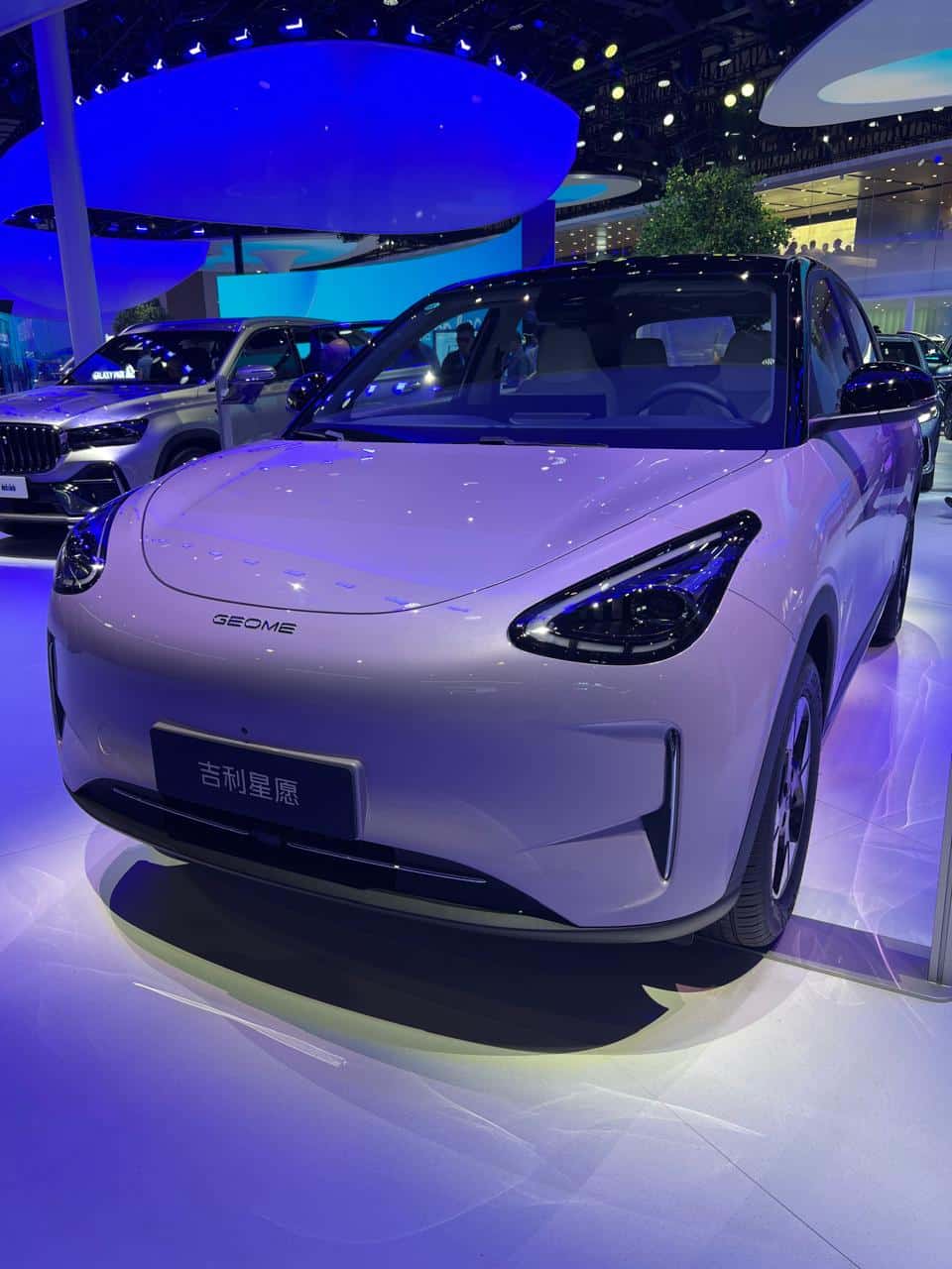 Η Geely παρουσιάζει το πλήρες Τεχνολογικό Οικοσύστημά της και το πρώτο Robotaxi της Κίνας στην Auto China 2026