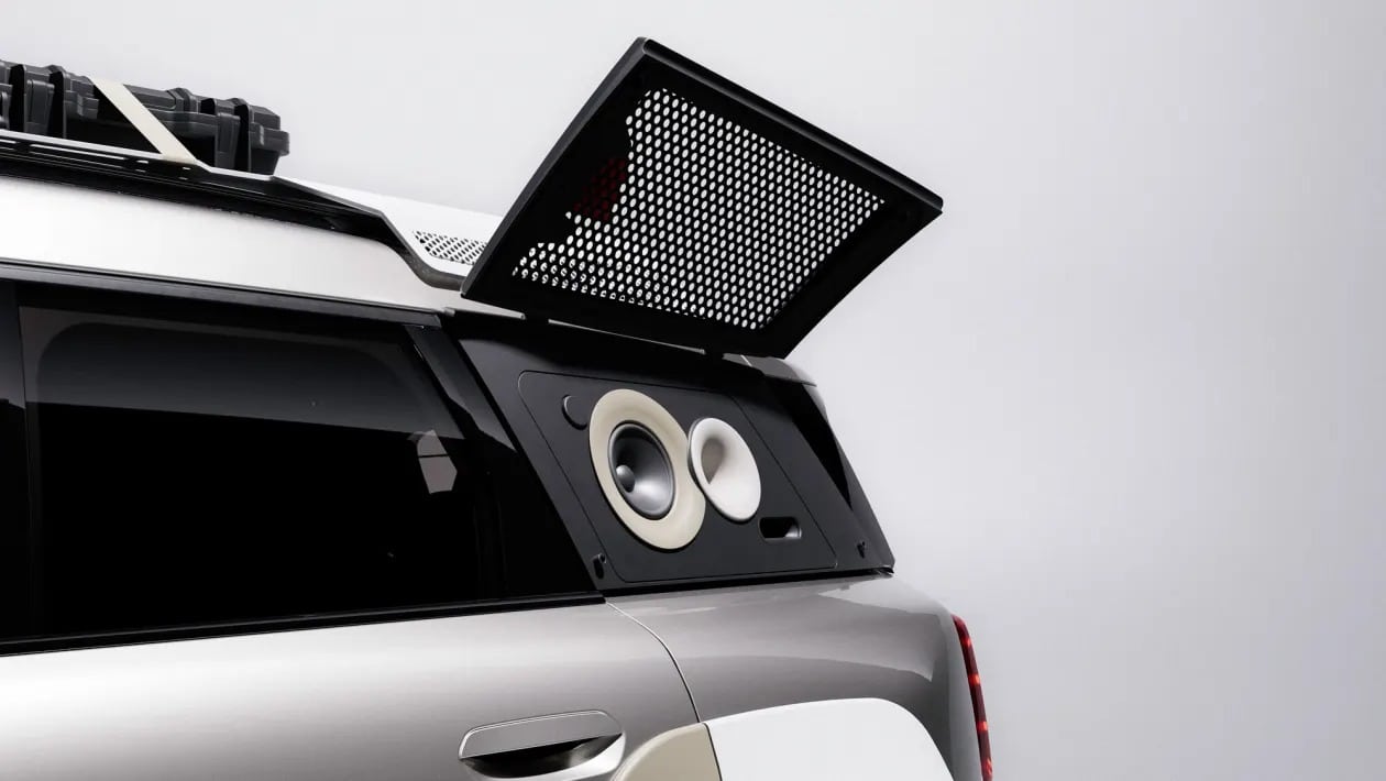 Αυτό το MINI δεν το οδηγείς… το ακούς!