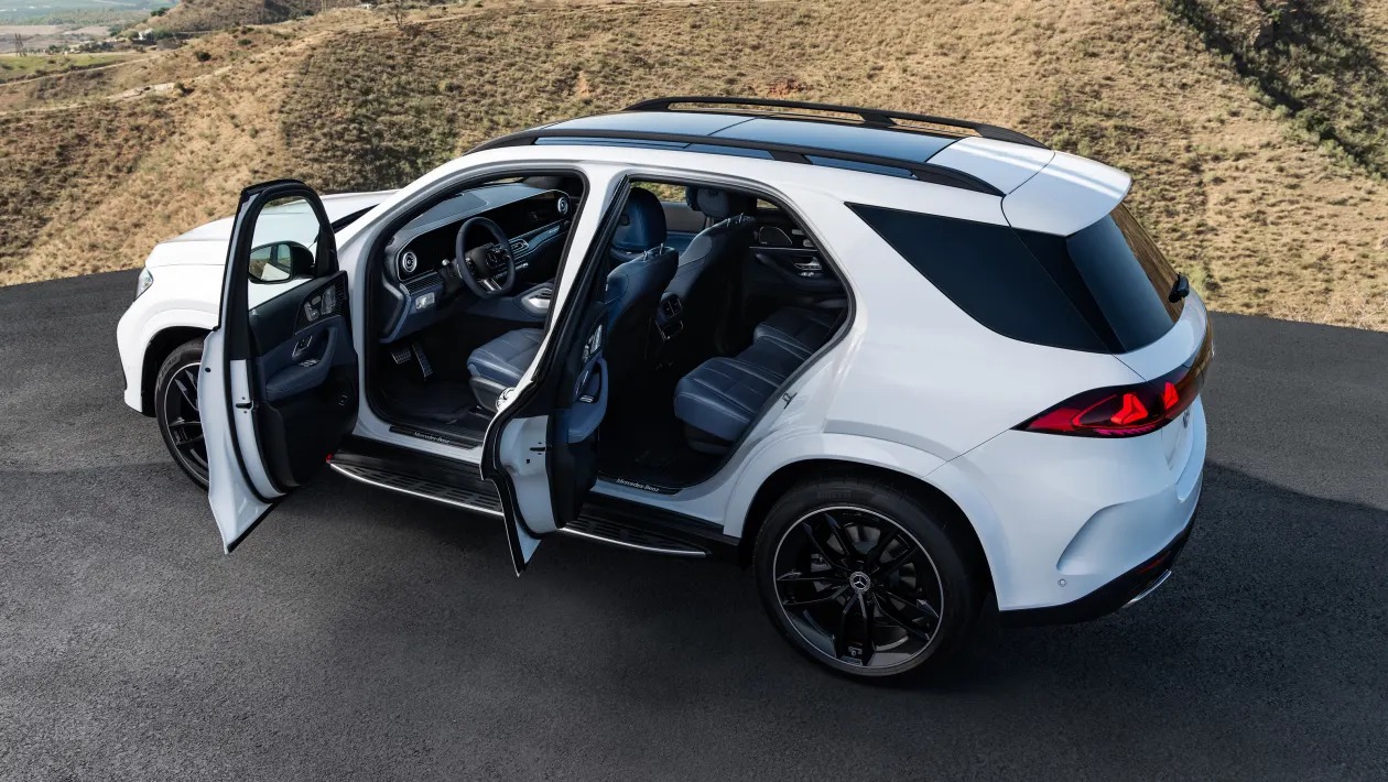 Νέα Mercedes GLE: Το μεγάλο, πολυτελές SUV ανανεώνεται ριζικά 