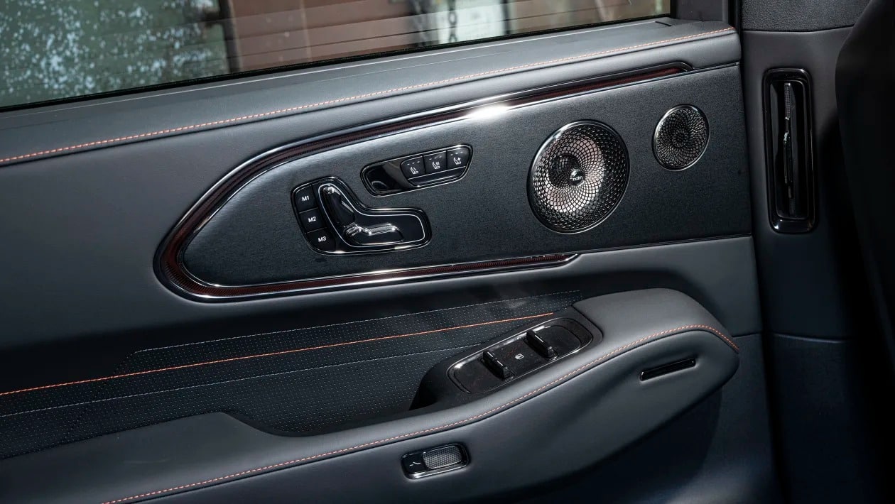 1.400 PS και 240 km ηλεκτρικής αυτονομίας - Το Zeekr 8X έρχεται να γκρεμίσει BMW & Audi με τιμή-σοκ