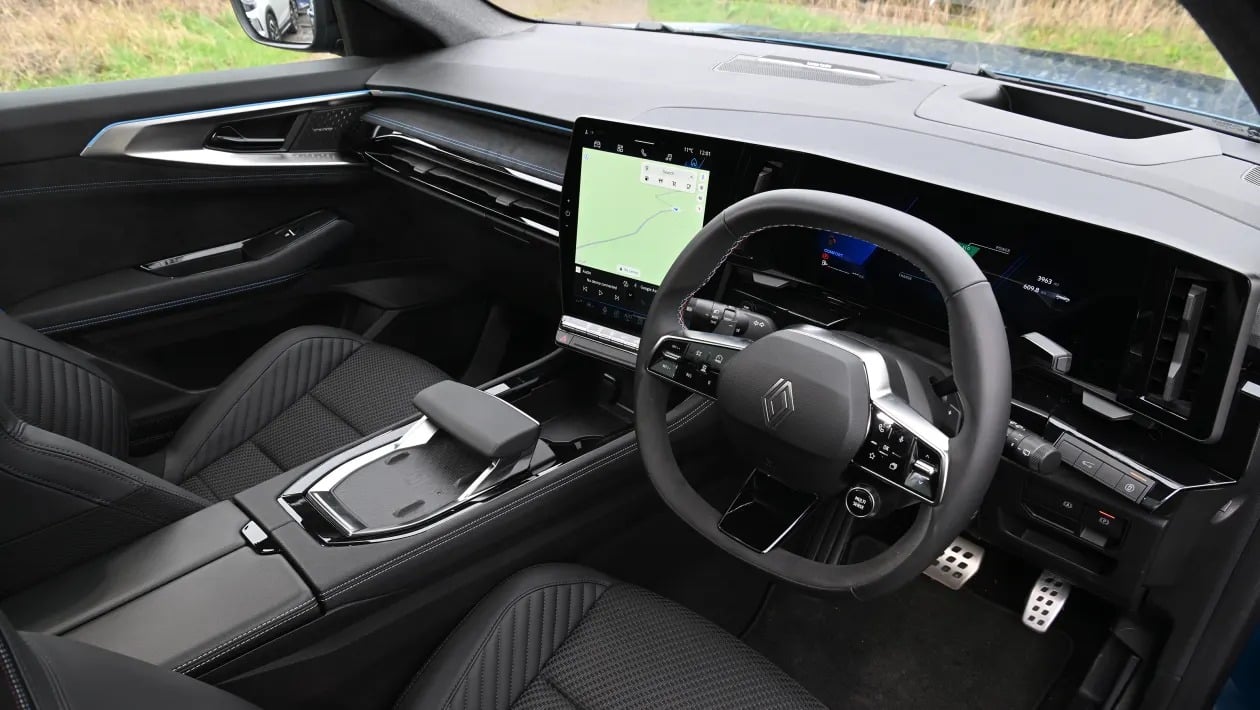 Renault Austral Hybrid: Το SUV που υπόσχεται τα πάντα, αλλά μπορεί να ξεπεράσει τον ανταγωνισμό;