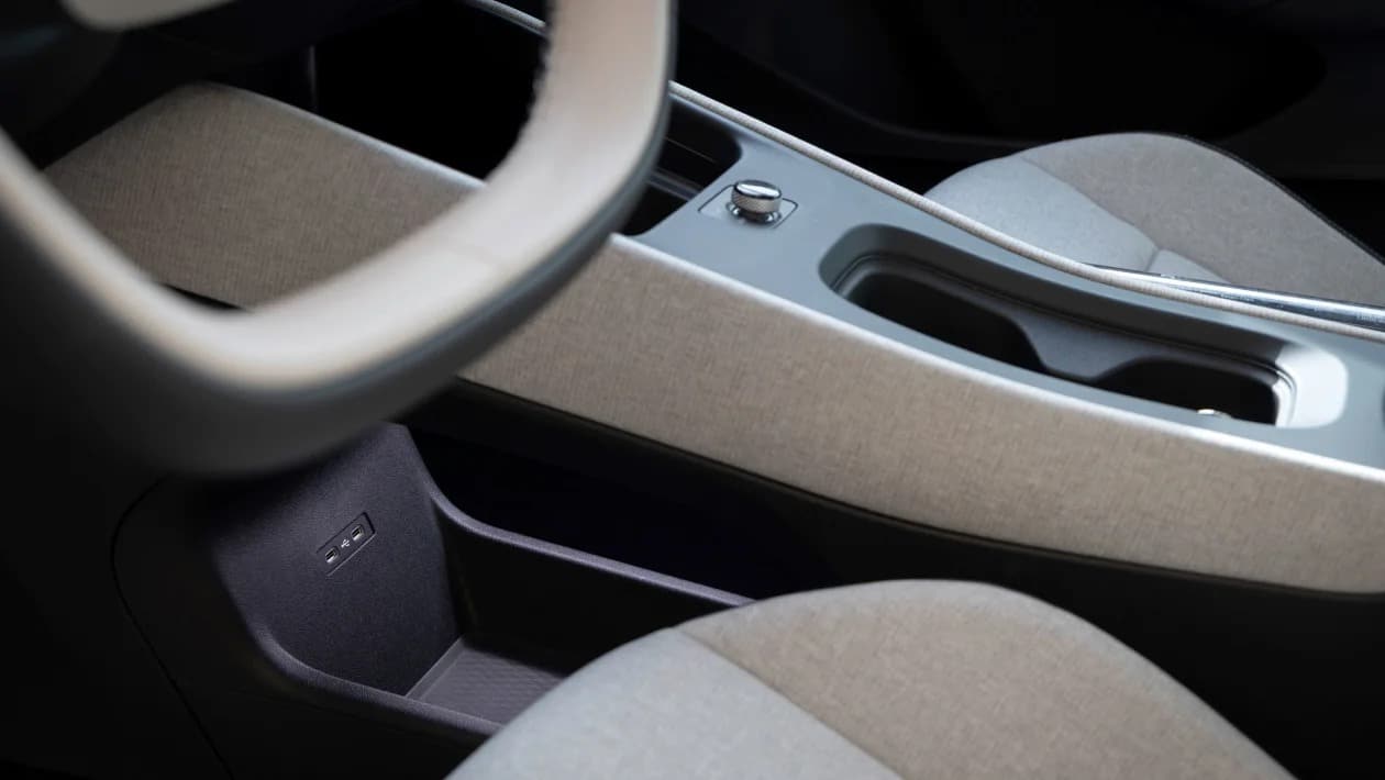 Νέο VW ID. Polo: «Ηλεκτροσόκ» με 455 km αυτονομία, 211 PS και τιμή από €25.000