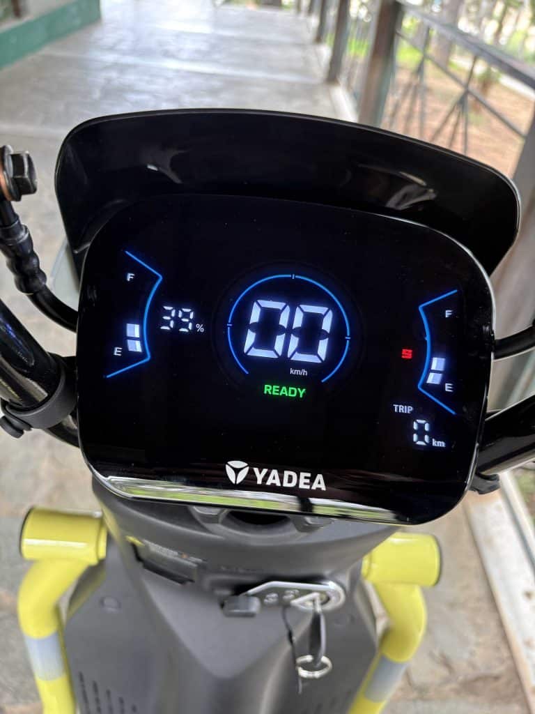 Yadea GFX Lite: Το ηλεκτρικό scooter που κάνει την πόλη παιχνίδι