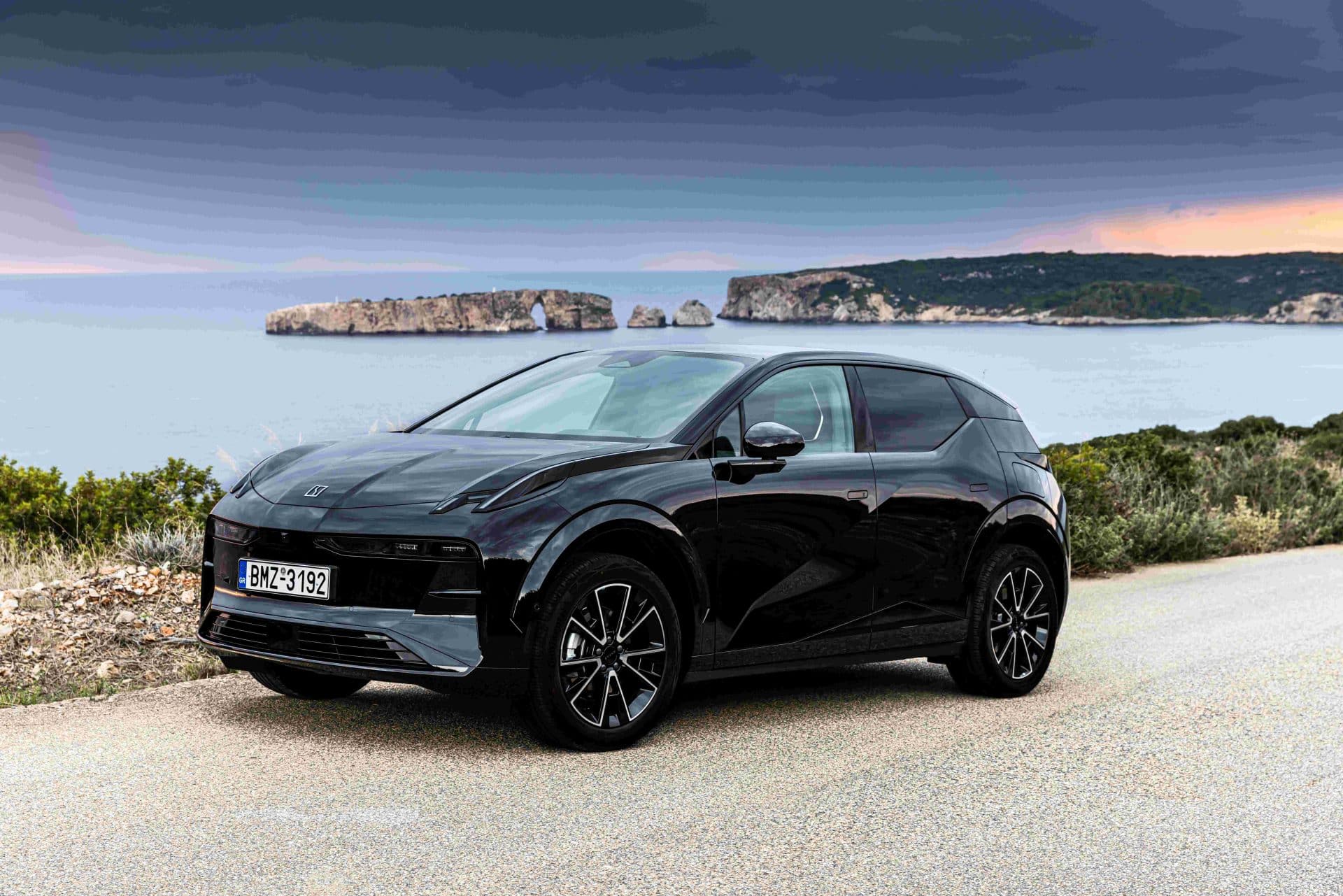 Πρωταπριλιά με… αληθινό όφελος €5.000 από τη Zeekr για το Zeekr X