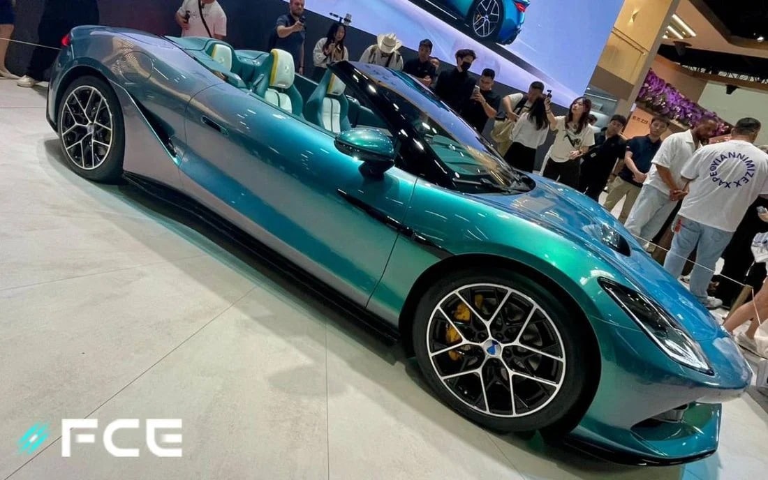 Το Denza Z αφήνει πίσω Ferrari και Porsche με 0-100 σε… λιγότερο από 2''