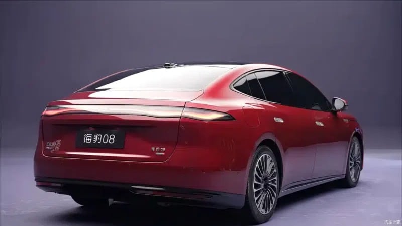 Το BYD Seal 08 DM-p PHEV κάνει το ντεμπούτο του με ηλεκτρική αυτονομία 300 Km