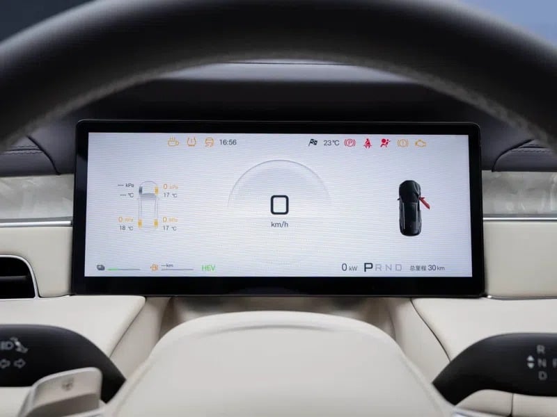 Το BYD Seal 08 DM-p PHEV κάνει το ντεμπούτο του με ηλεκτρική αυτονομία 300 Km