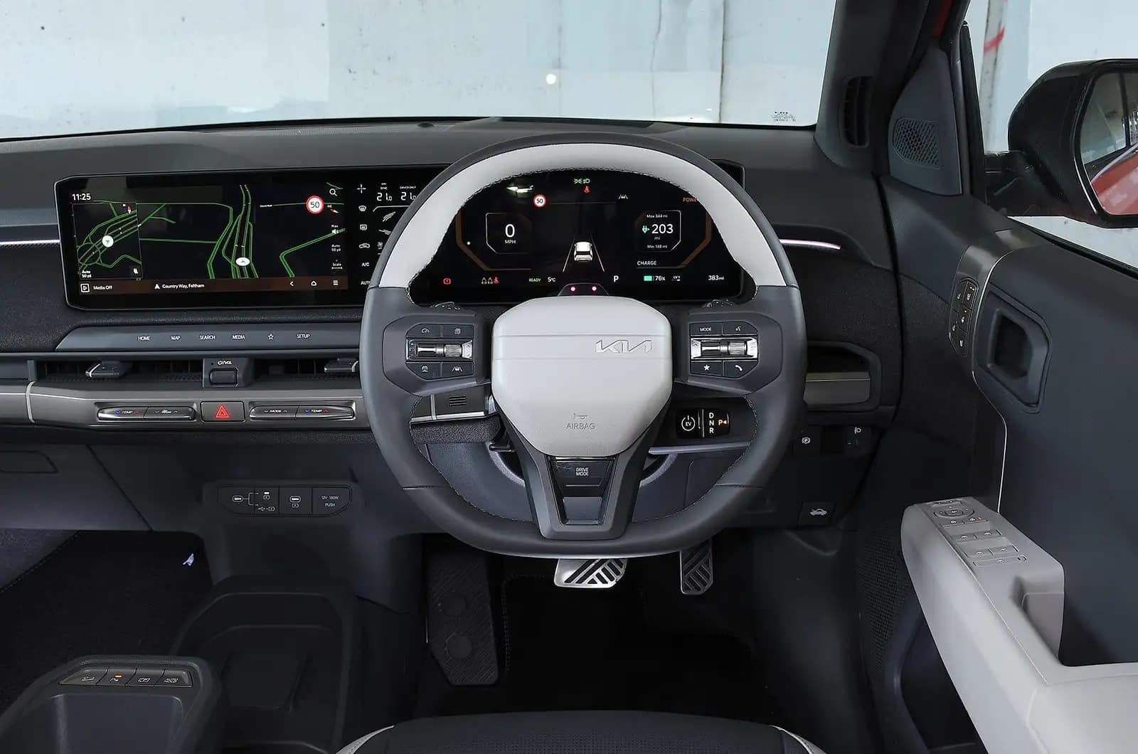 Kia EV3 vs Nissan Leaf: Ποιο ηλεκτρικό SUV κερδίζει πραγματικά;