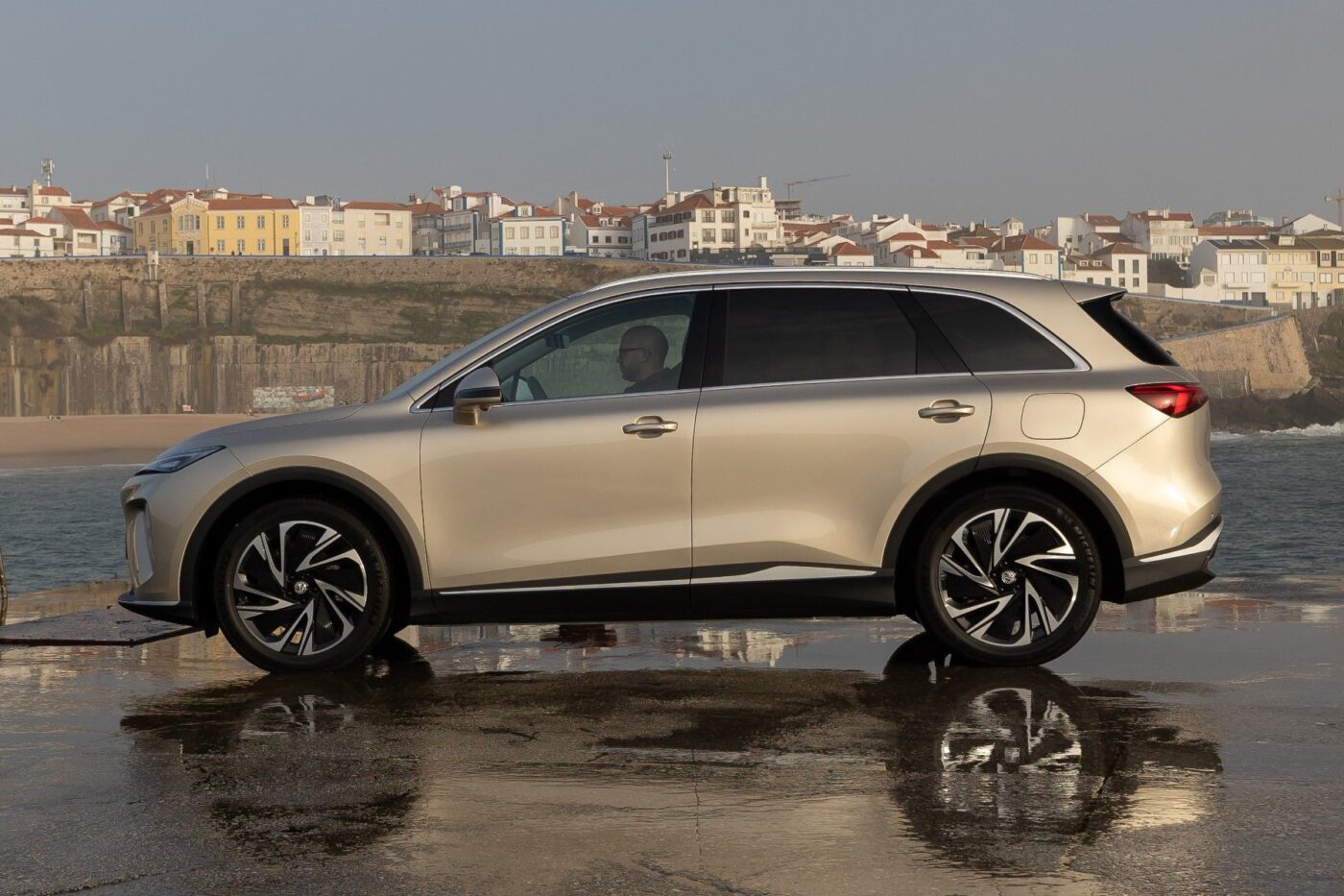 MG MGS6 EV: Το ηλεκτρικό SUV που τα κάνει όλα σωστά… εκτός από ένα!