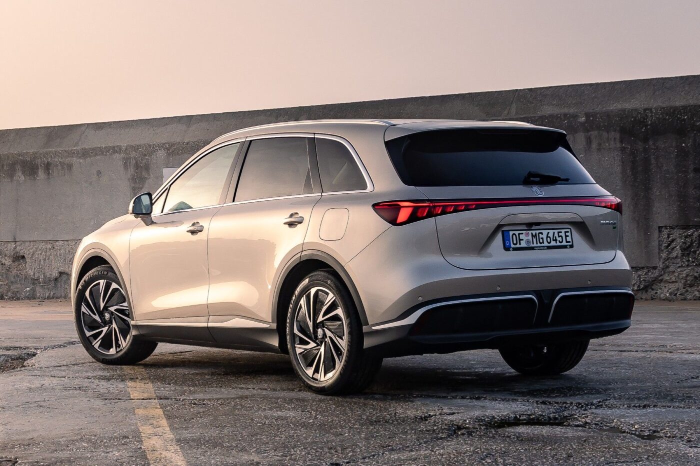 MG MGS6 EV: Το ηλεκτρικό SUV που τα κάνει όλα σωστά… εκτός από ένα!