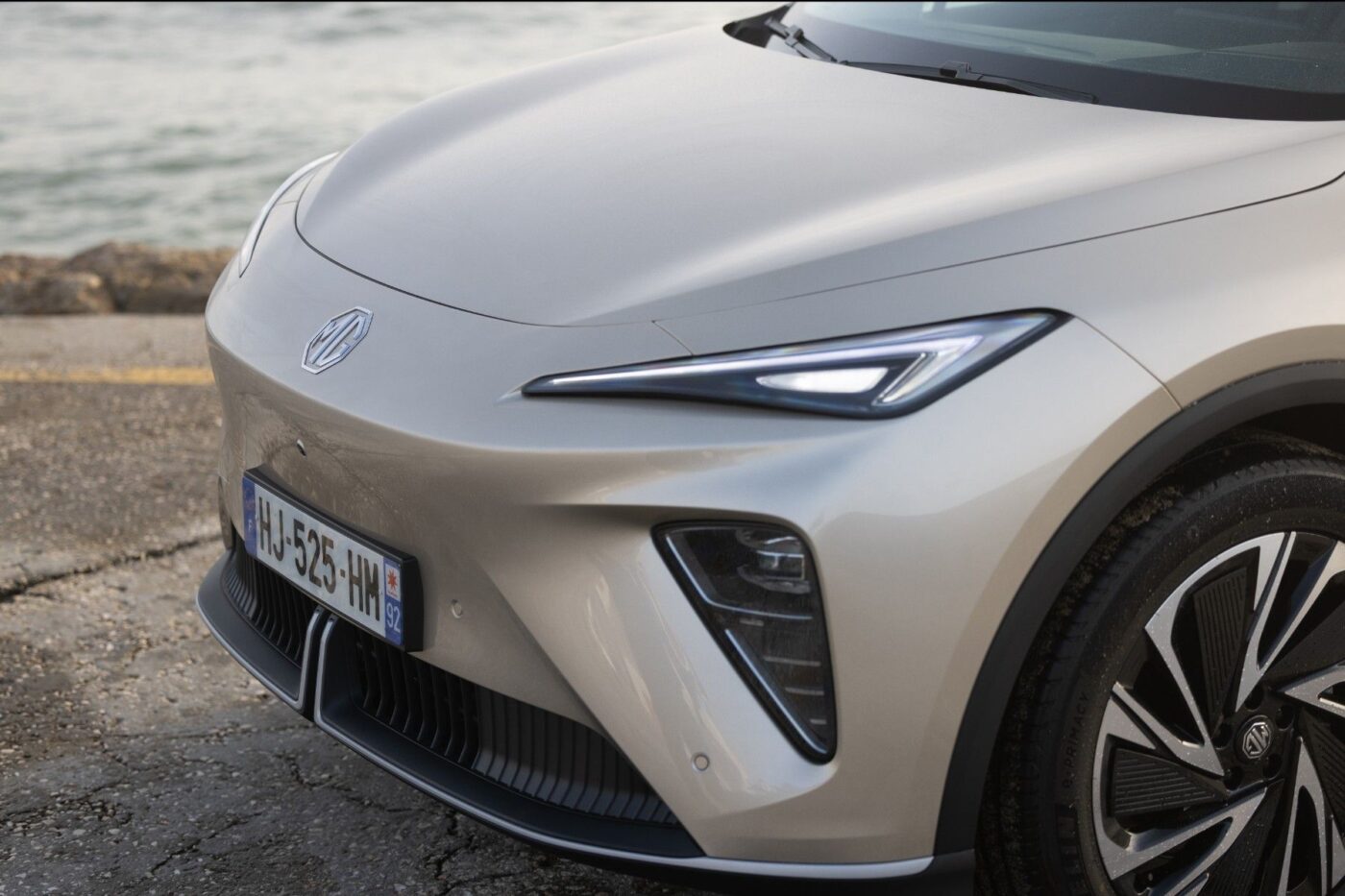 MG MGS6 EV: Το ηλεκτρικό SUV που τα κάνει όλα σωστά… εκτός από ένα!