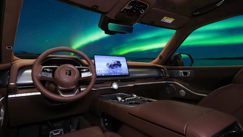 Το SUV που τρομάζει τους ανταγωνιστές - 864 ίπποι και τιμή-έκπληξη