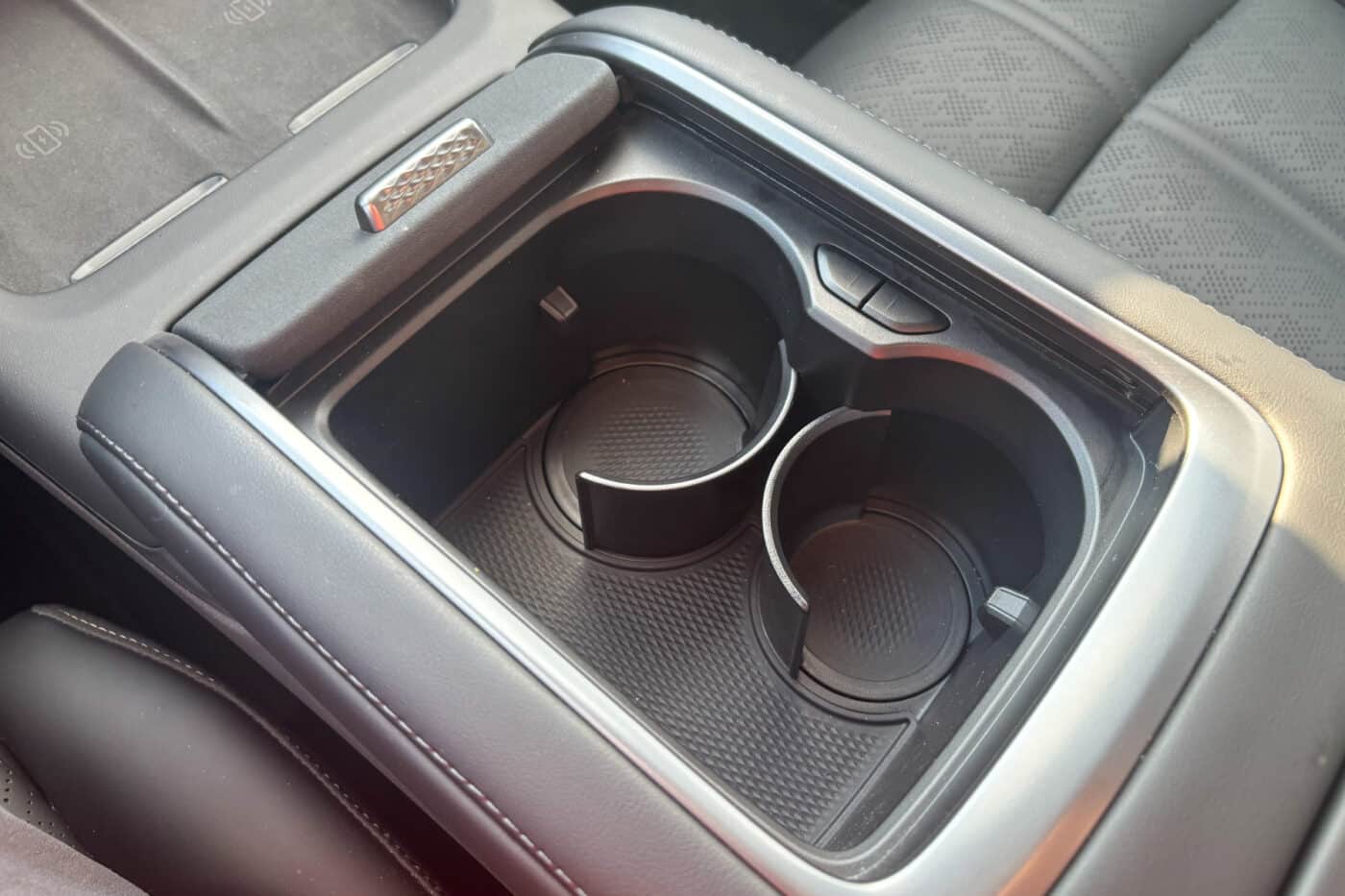 Το Zeekr 7X Privilege AWD με 646 PS αλλάζει τα δεδομένα 