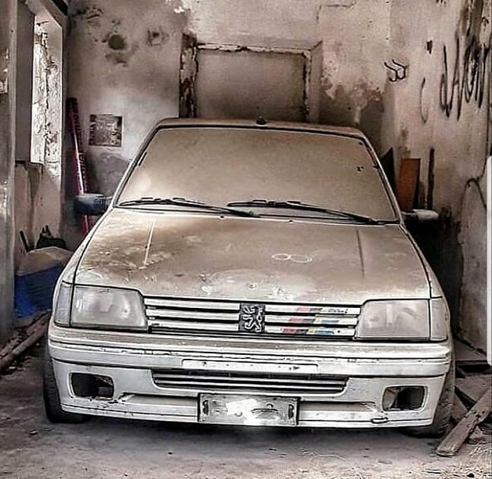 Η απίστευτη ιστορία ενός Peugeot 205 Rallye