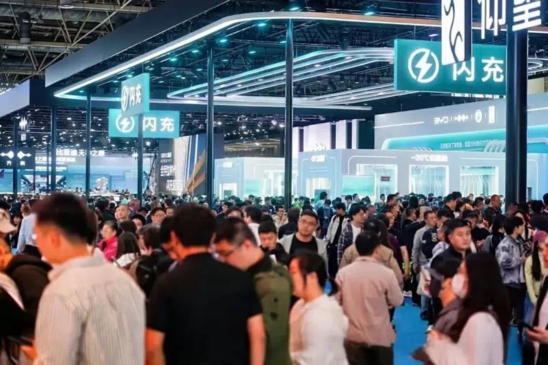 Auto China 2026: Η Έκθεση που «διέλυσε» τα πάντα – 1,28 εκατ. επισκέπτες και τεχνολογία από το… μέλλον!