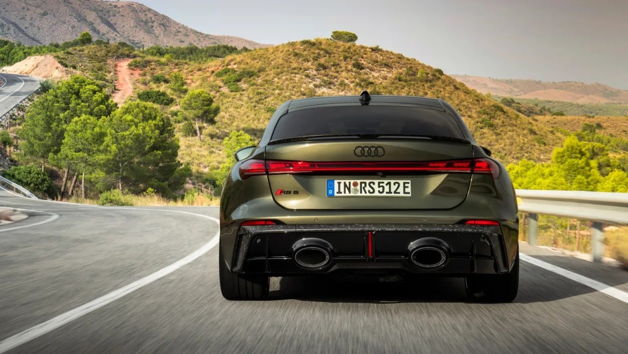 Το νέο Audi RS 5 PHEV αποκαλύφθηκε: 630 PS, 0-100 σε 3,6 δλ. με... αλμυρή τιμή 