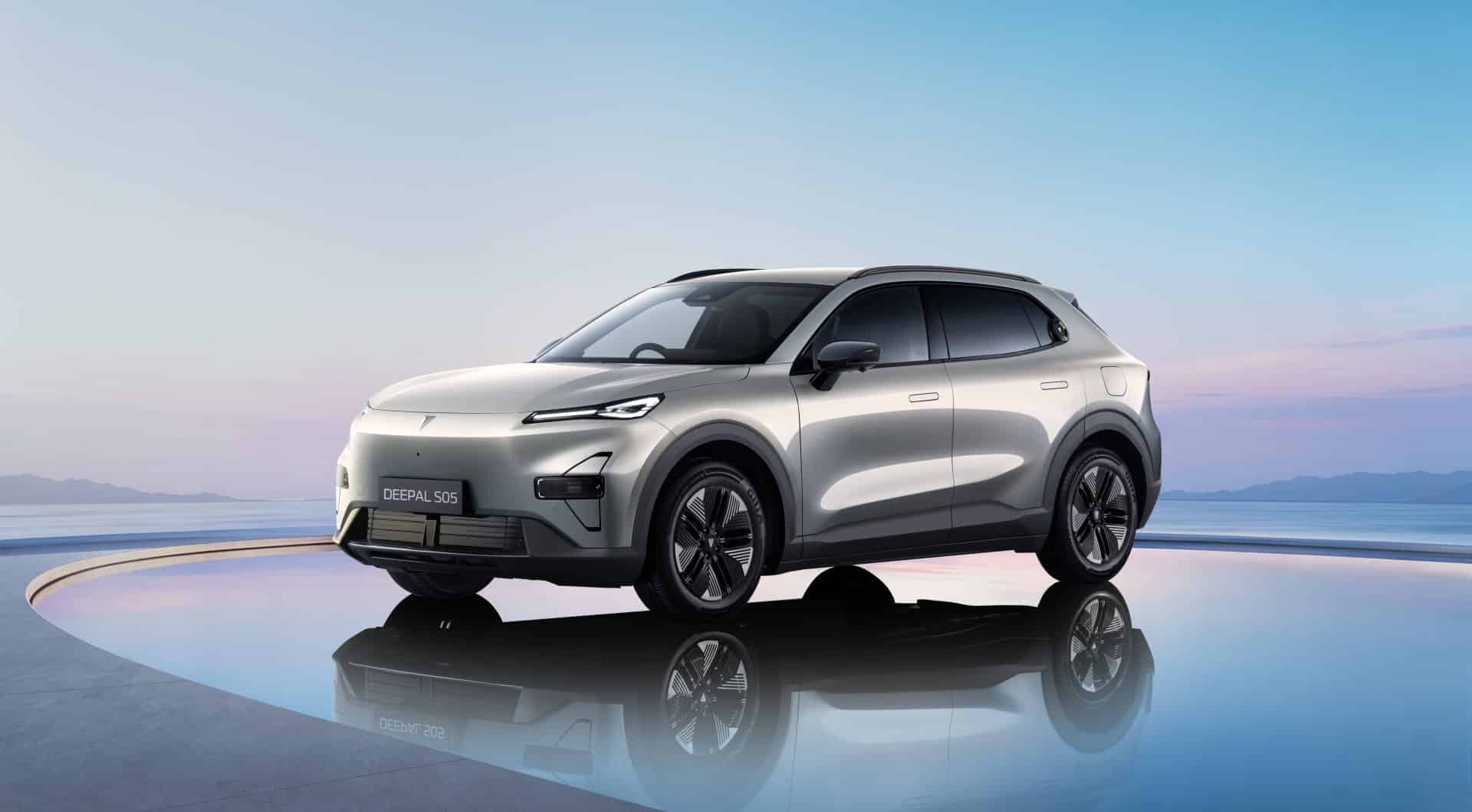 Νέο DEEPAL S05 PHEV - Δείτε εκδόσεις και τιμές