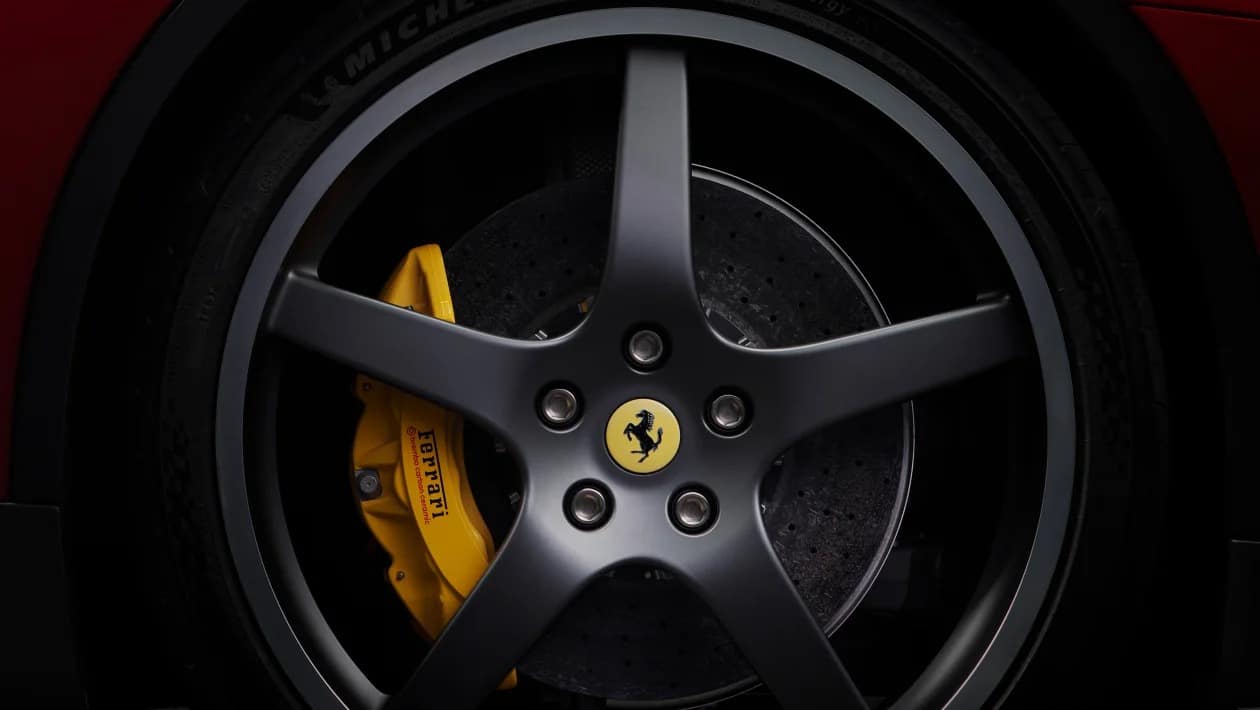 Ντεμπούτο για την πρώτη ηλεκτρική Ferrari Luce