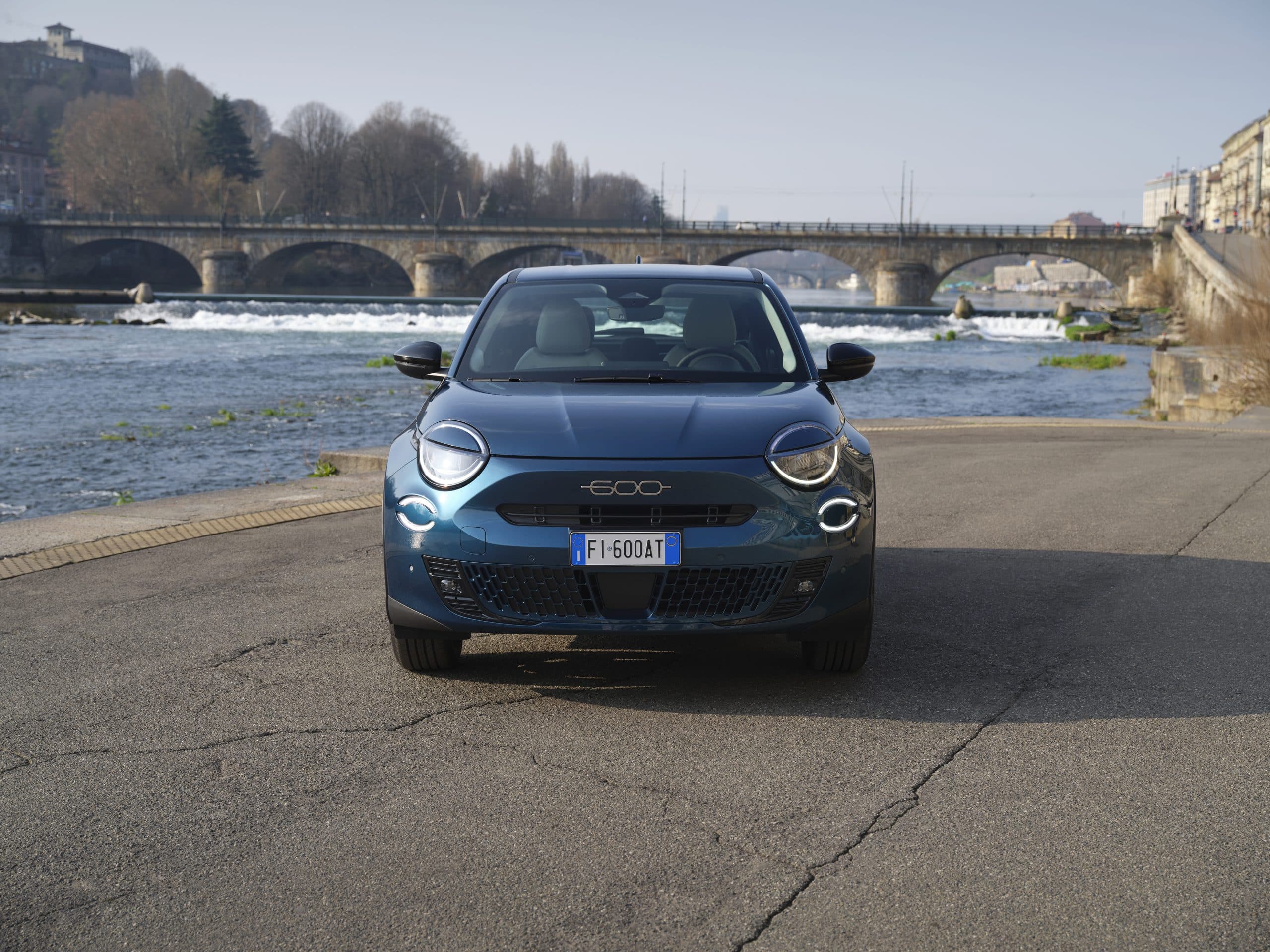 FIAT 600: Νέα έκδοση με €20.990 και 8 χρόνια εργοστασιακή εγγύηση 