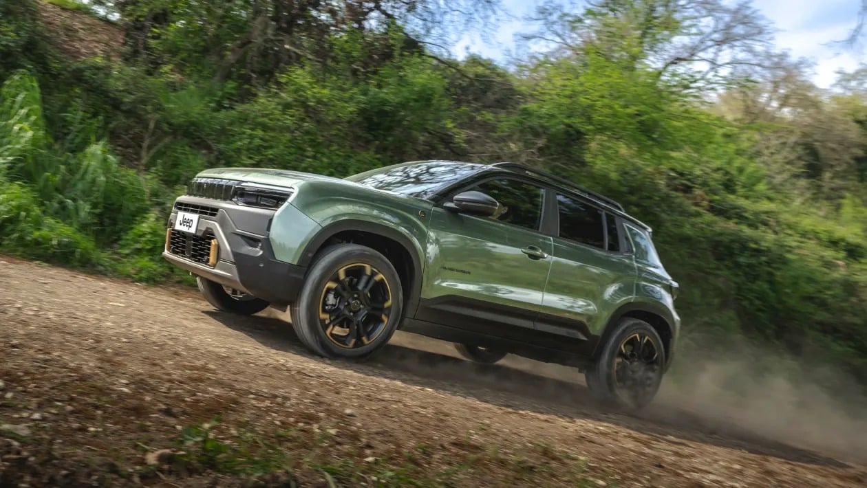 Αποκαλύφθηκε η ανανεωμένη έκδοση του νέου Jeep Avenger