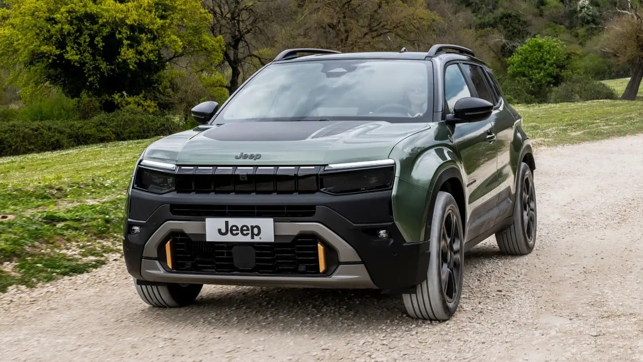 Αποκαλύφθηκε η ανανεωμένη έκδοση του νέου Jeep Avenger