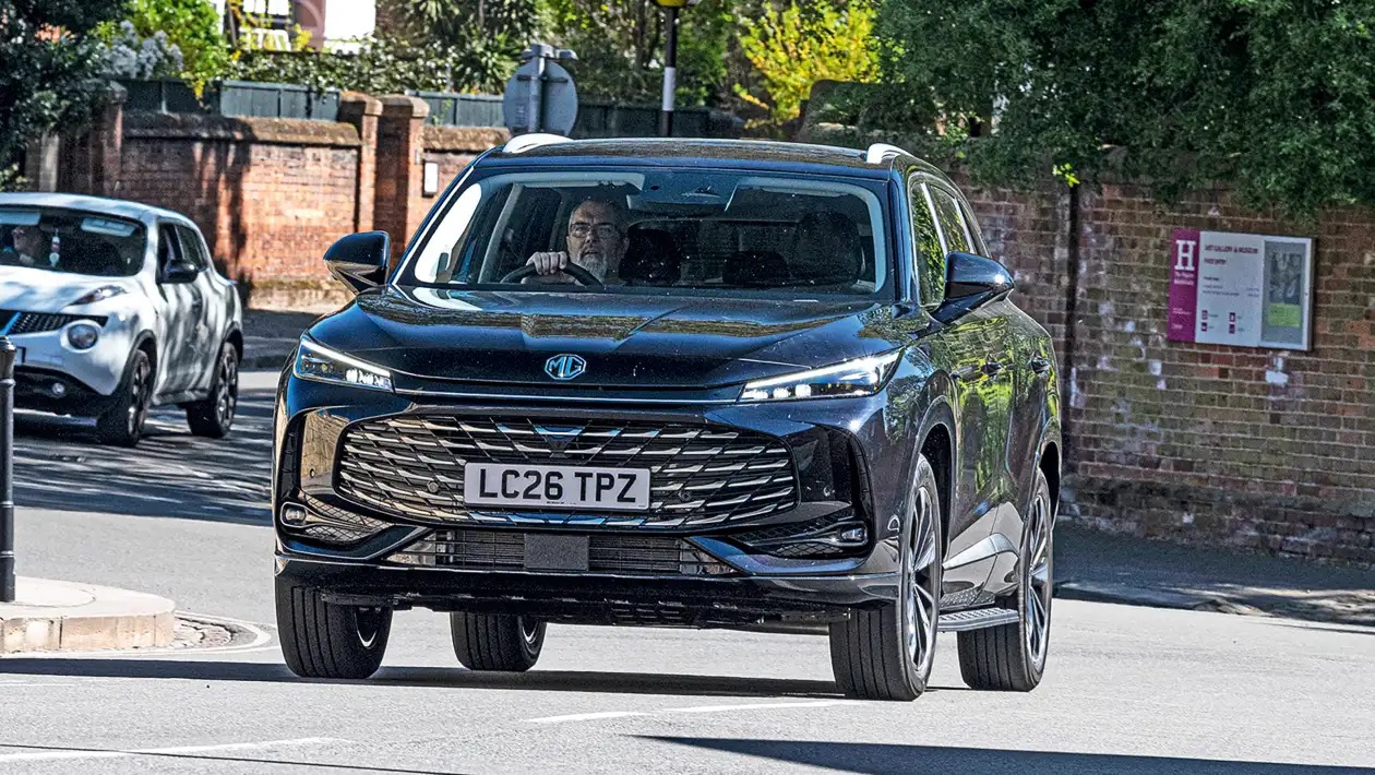 Megatest PHEV: 16 και να... καίνε