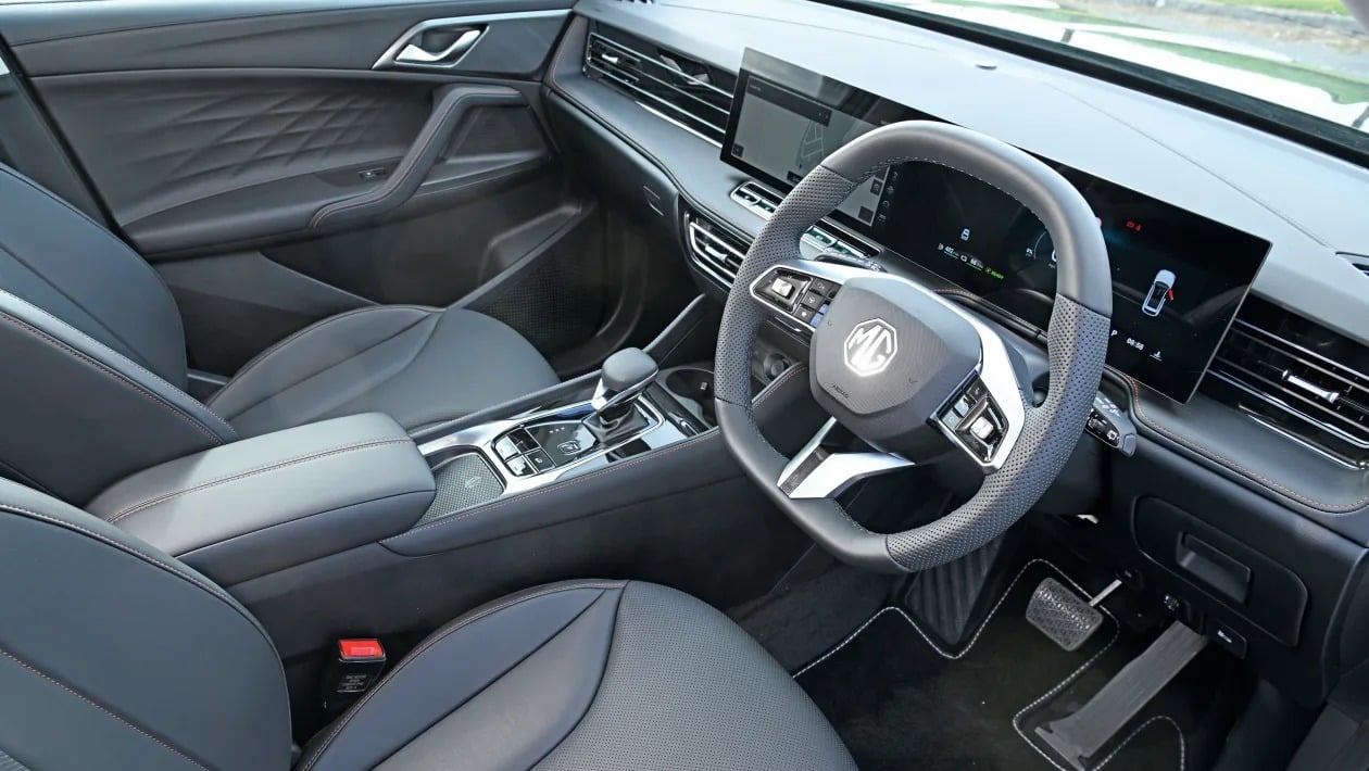 Μονομαχία 5 κορυφαίων PHEV: BMW X3 vs Honda CR-V, VW Tayron, MG HS και Range Rover Sport