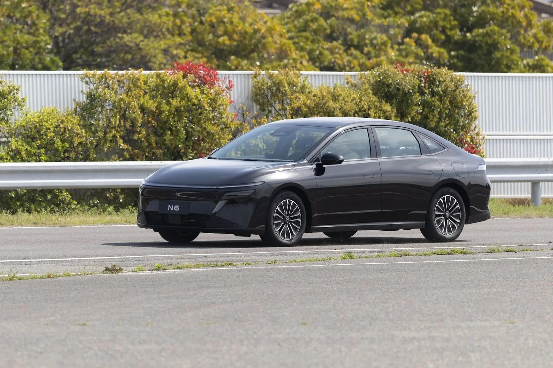 Nissan N6 PHEV: Το υβριδικό οικογενειακό με τιμή κάτω από €12.500