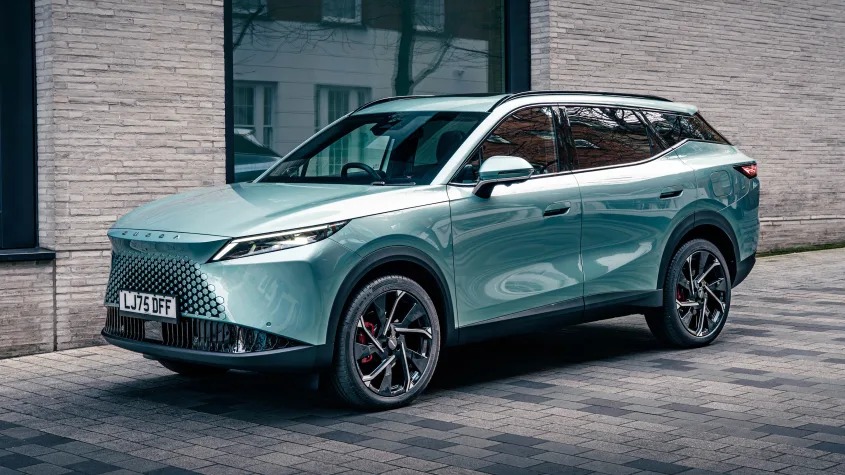 Omoda 7 Noble Tech: Το SUV με την… κινούμενη οθόνη!