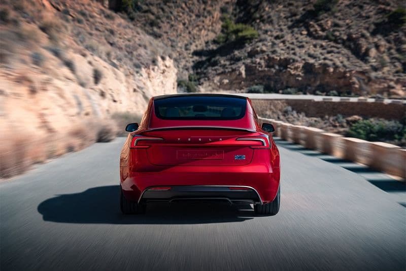 Ετοιμάζεται Tesla Model 3 Plaid με 1.020 ίππους!