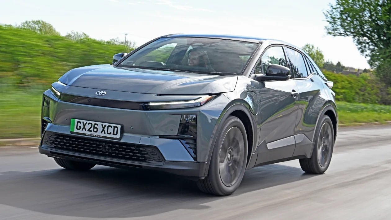 Skoda Elroq vs Toyota C-HR+: Ποιο ηλεκτρικό SUV κερδίζει τη μάχη; 