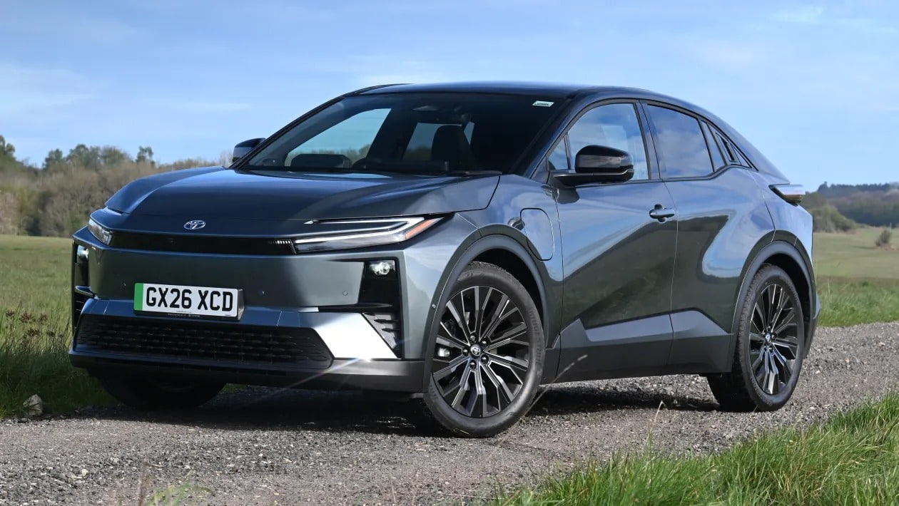 Skoda Elroq vs Toyota C-HR+: Ποιο ηλεκτρικό SUV κερδίζει τη μάχη; 