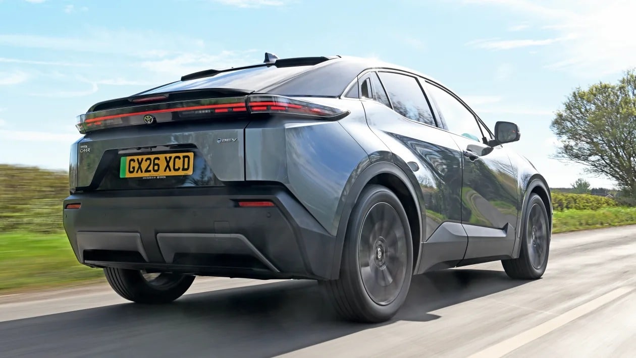 Skoda Elroq vs Toyota C-HR+: Ποιο ηλεκτρικό SUV κερδίζει τη μάχη; 