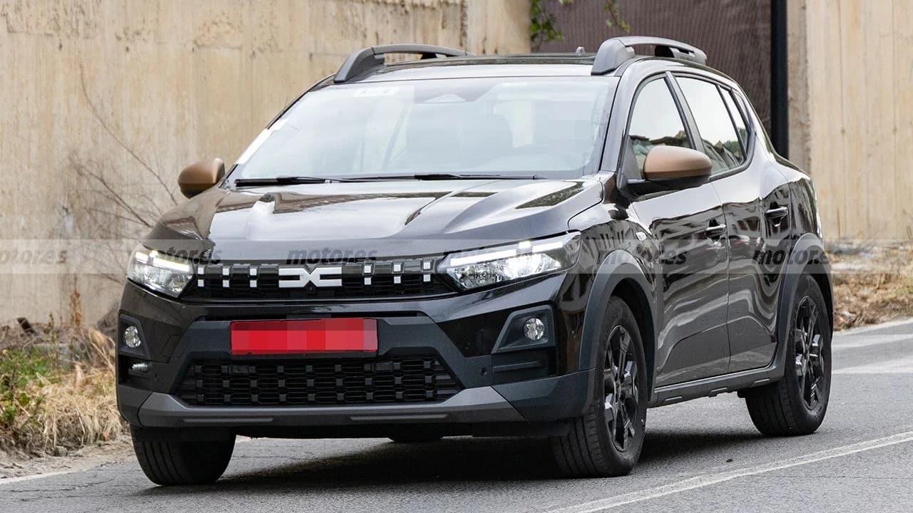Η Dacia πατάει γκάζι στην ηλεκτροκίνηση με νέο υβριδικό Sandero Stepway
