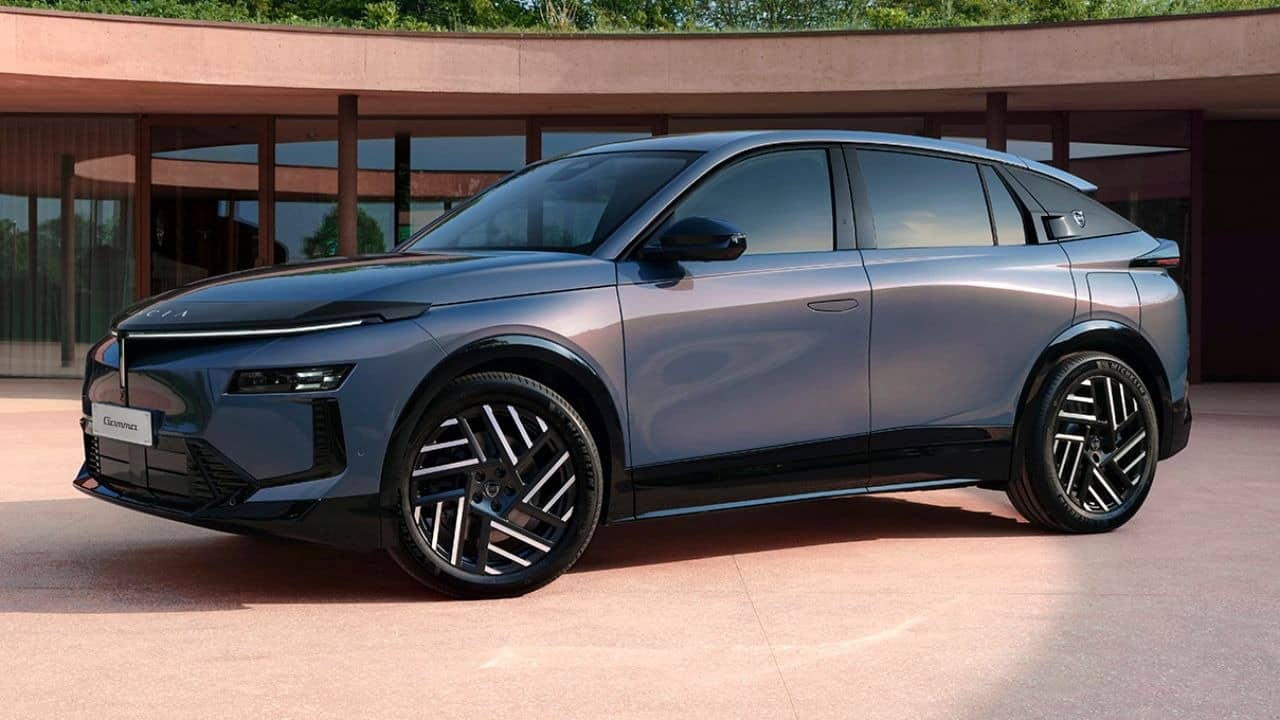 Η Lancia ξαναφέρνει τη Gamma με 1.000 χλμ. αυτονομία και 375 ίππους