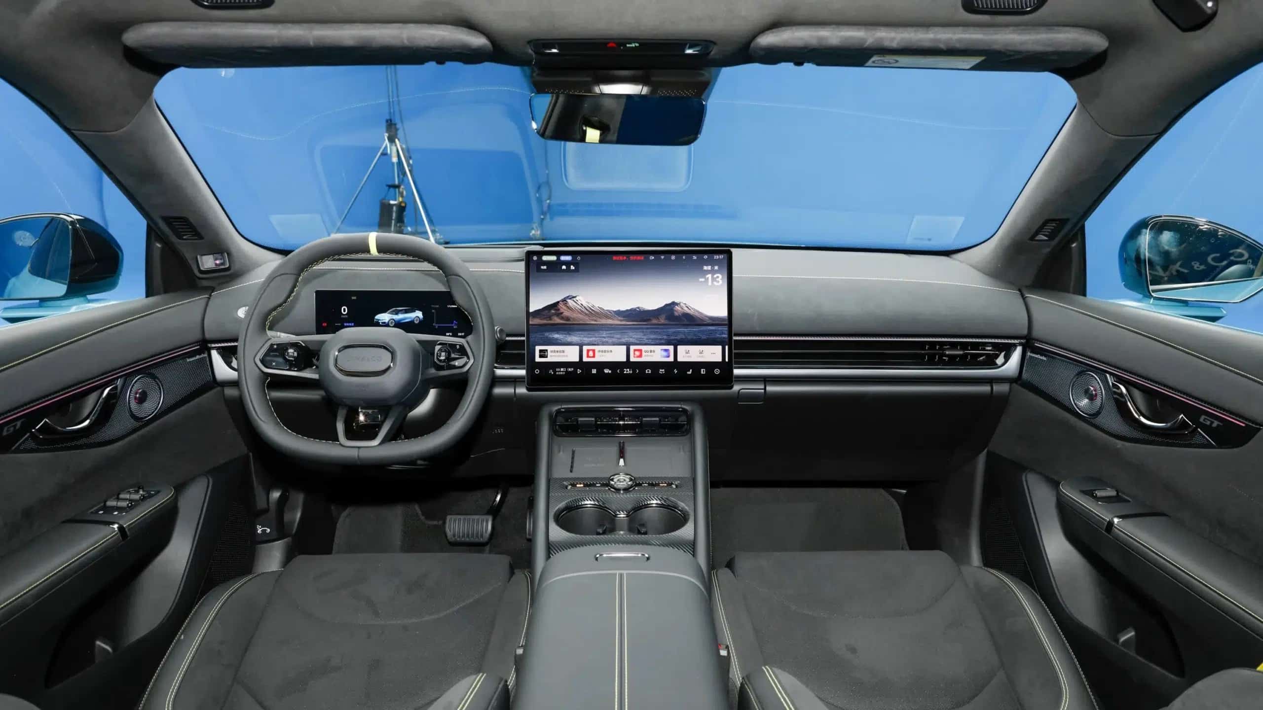 Lynk & Co 07 GT: Το νέο PHEV wagon με 522 PS και ηλεκτρική αυτονομία 200 Km+