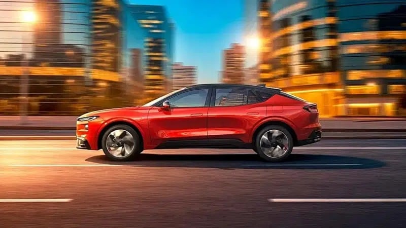 Η Ford λανσάρει το υβριδικό Mondeo Sport με 308 ίππους και αυτονομία 915 χλμ.